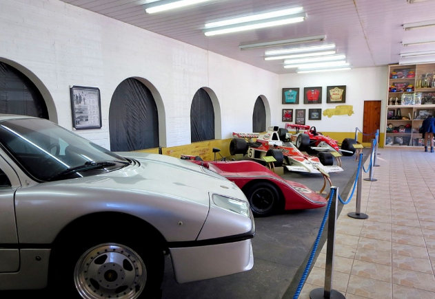 Guia Nomade Museu do Automóvel CWB 3